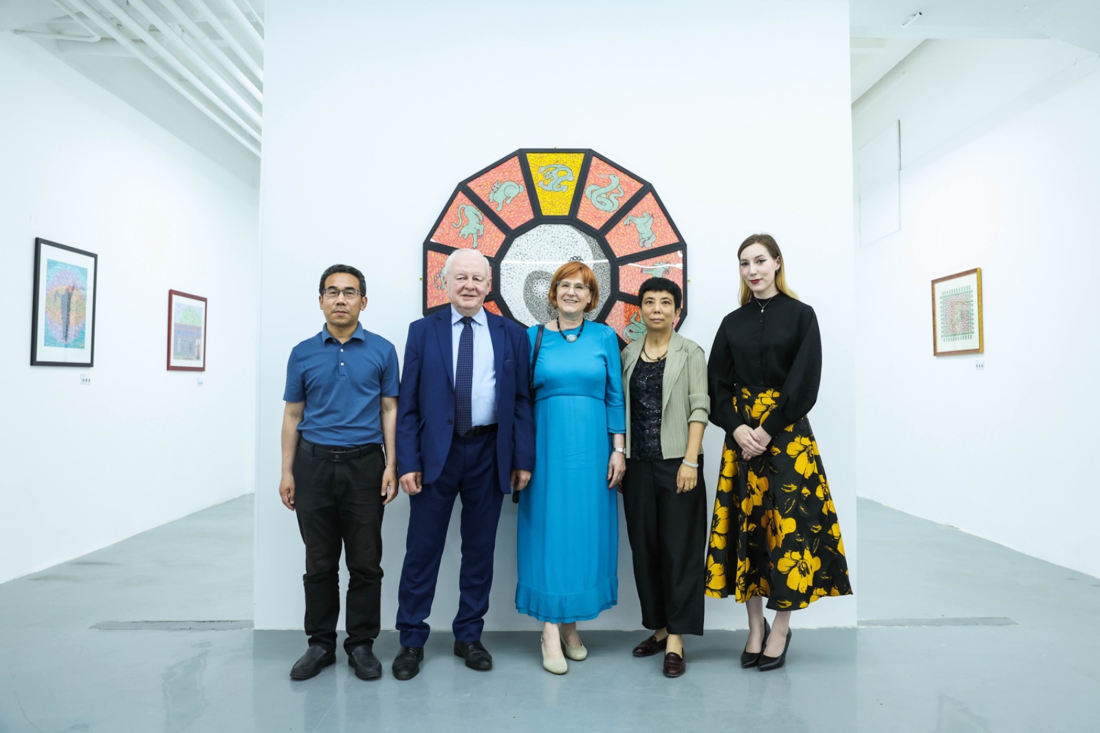🐲Szendrei Judit’s Stamp Art Exhibition – “Year of the Dragon” officially opened at Horizon Art Space!